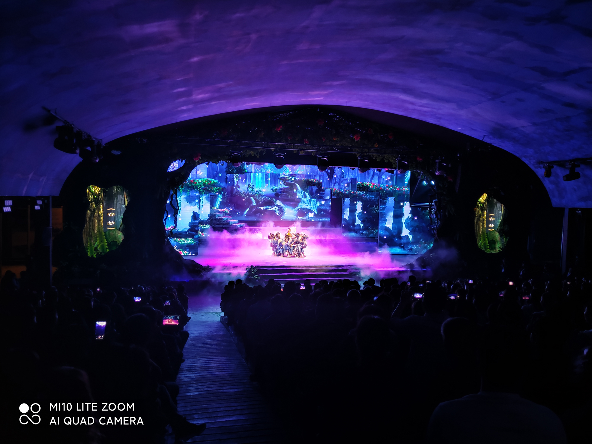 LED顯示屏,室內(nèi)全彩LED,戶外LED顯示屏,LED顯示屏供應(yīng)商,戶外彩色LED顯示屏,LED顯示屏生產(chǎn)廠家,高密度LED全彩顯示屏,湖南LED顯示屏,湖南室內(nèi)全彩LED